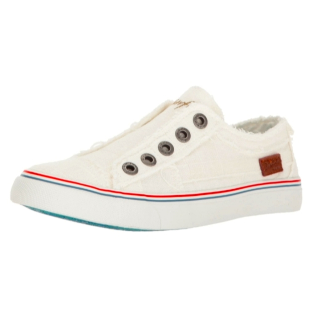 BLOWFISH NWOT MALIBU TENNIS SHOE